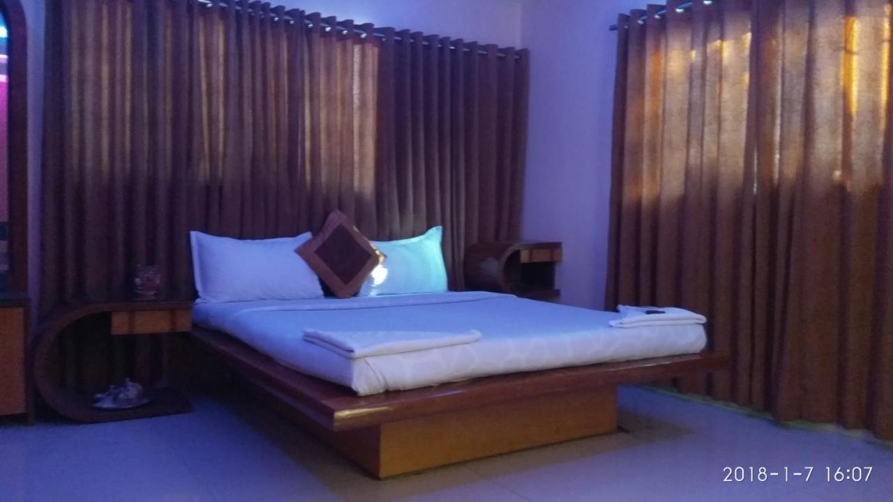 Agrawal Bhavan Budget Stay Only For Indians Mumbai Exteriör bild