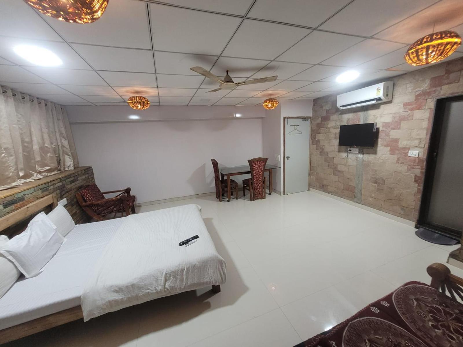 Agrawal Bhavan Budget Stay Only For Indians Mumbai Exteriör bild